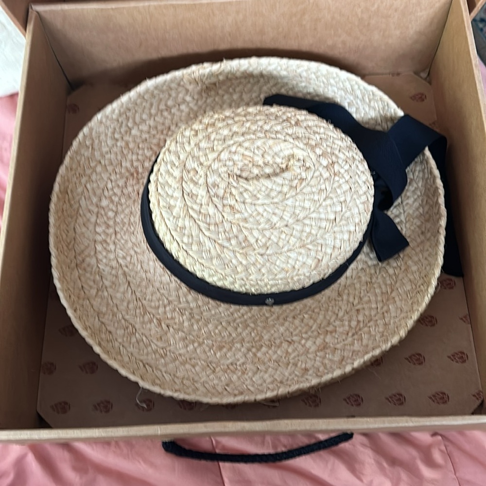 Helen Kaminski Hat